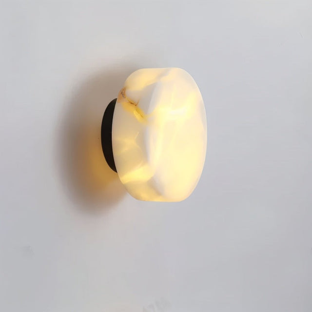Cauvicourt Wall Lamp