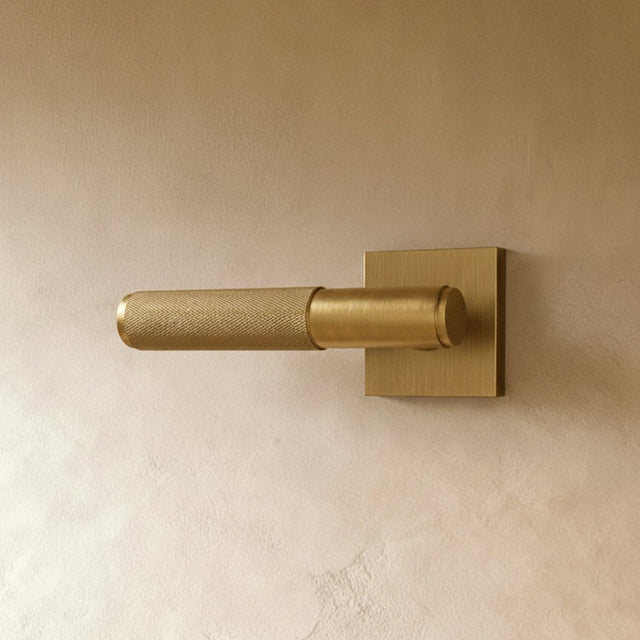 Ardeche Handle