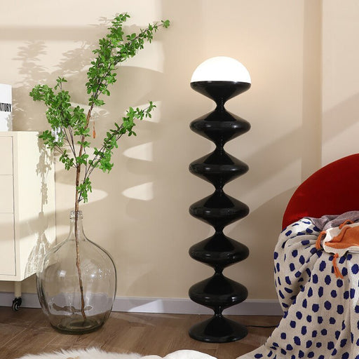 Spirale Floor Lamp - Black / 9.8" x 47.6" / 25cm x 120cm - Level Decor