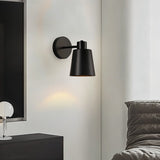 Gavrus Wall Lamp