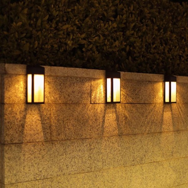Chako Outdoor Wall Lamp