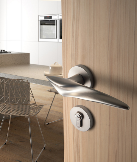 Irregular-Shaped Door Handle - Level Decor