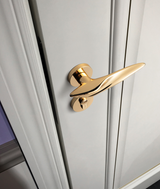 Irregular-Shaped Door Handle - Level Decor